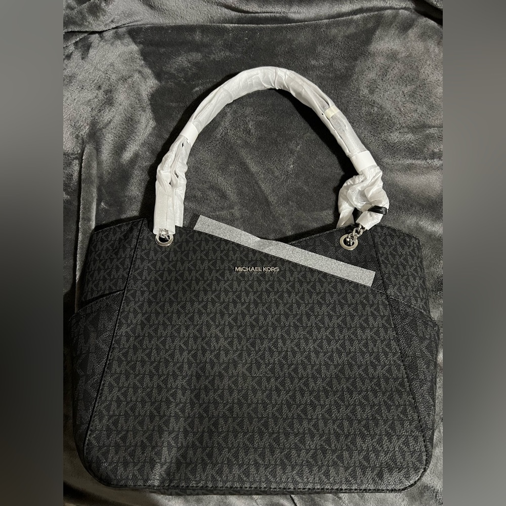 Michael Kors Jet Set Black Purse